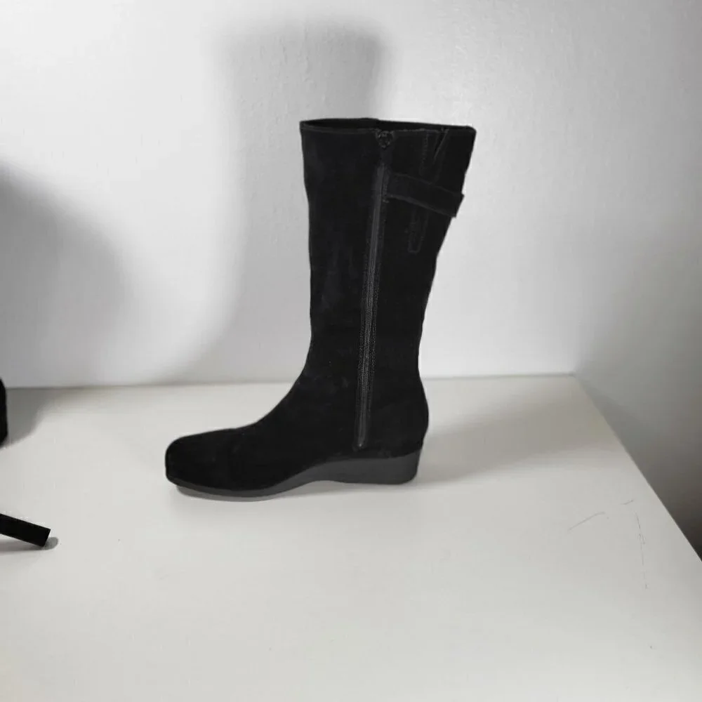 La Canadienne Black Long Knee High Wedge Boots / booties Size Us 8M